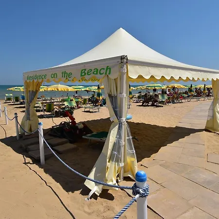 アパート On The *